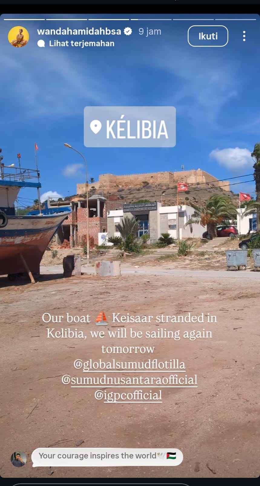 Unggahan Instagram Stories Wanda Hamidah mengabarkan kapalnya bersandar di Kelibia